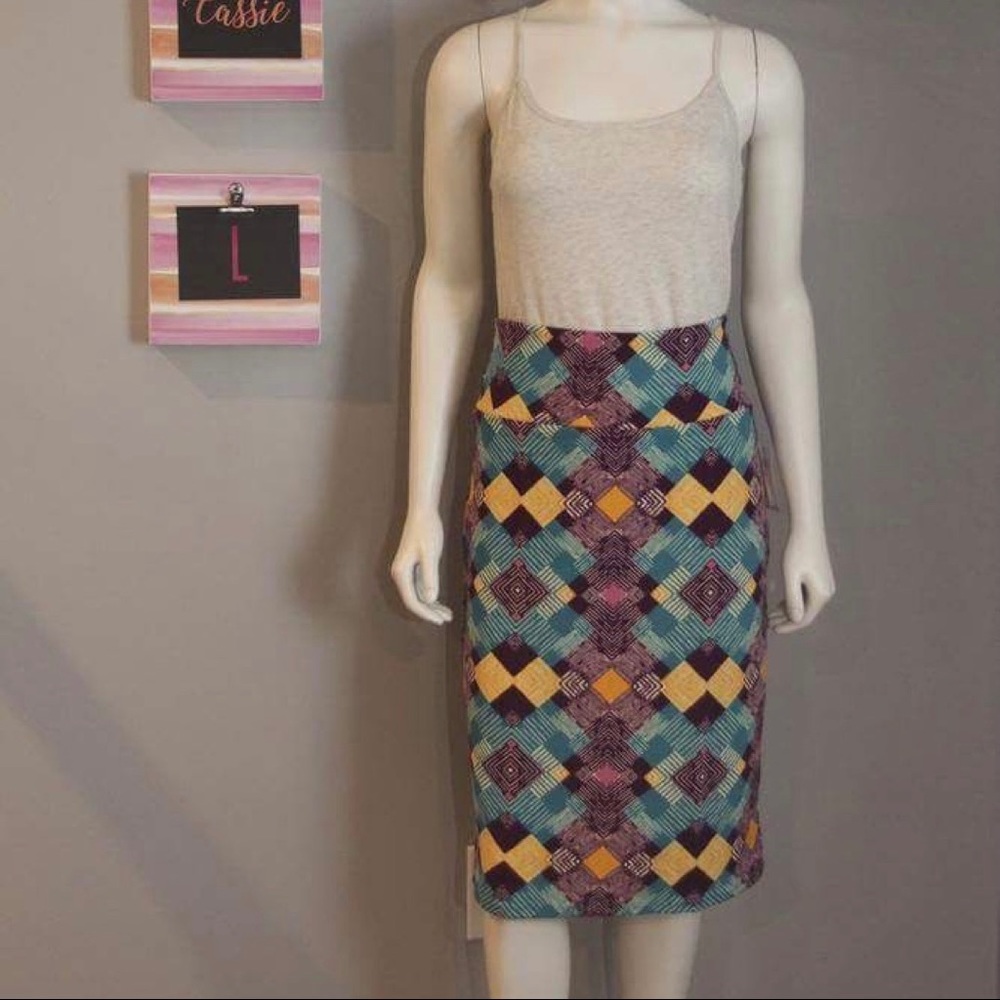 Lularoe Cassie skirt